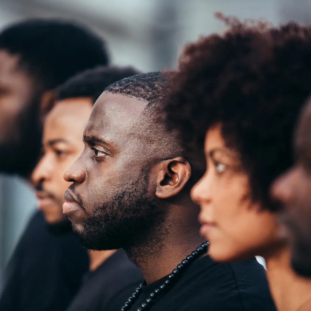 56% do Brasil é negro — 4% da liderança em tecnologia também